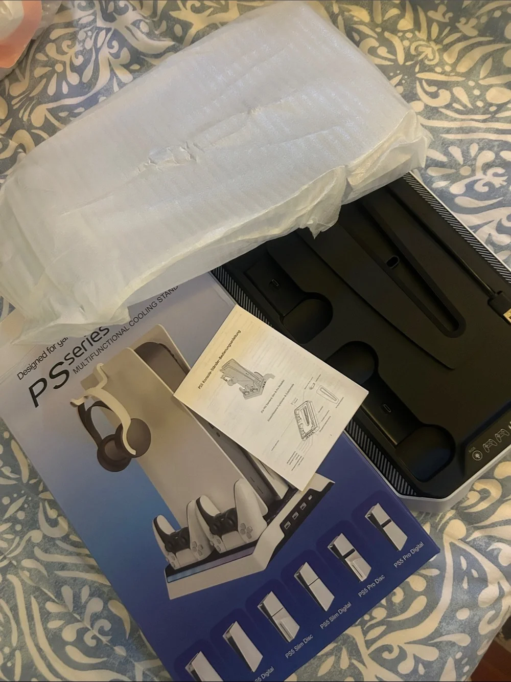 Multifunctional PS Series Cooling & Charging Stand - White
